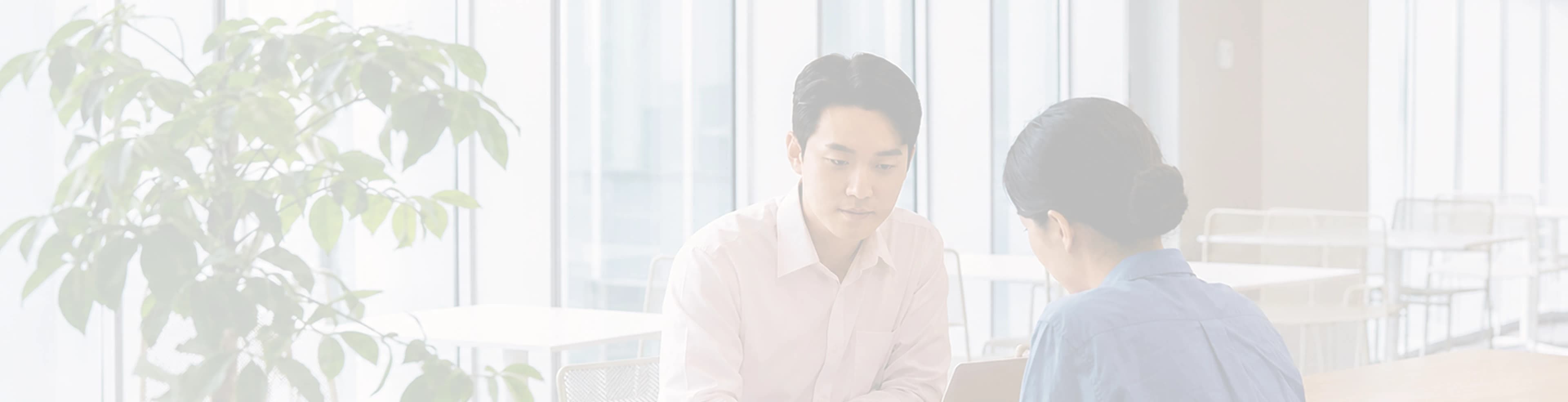 잇올 구성원들이 일하는 모습